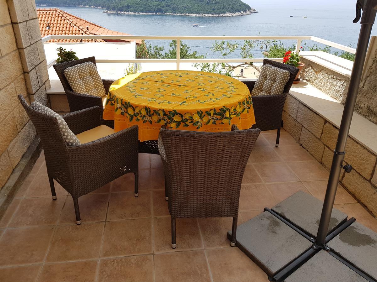 Apartman Dove With Sea View And Free Parking